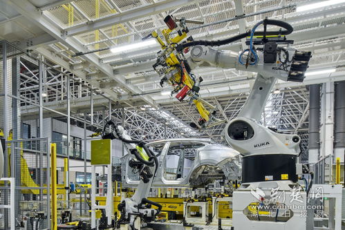 路特斯全球智能工厂竣工 首辆纯电智能高端汽车在汉下线